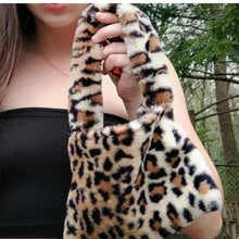 Load image into Gallery viewer, The 🐈🐾 "Dorinda Bag" 🐾🐈