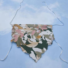 Load image into Gallery viewer, The "Tropics Halter"
